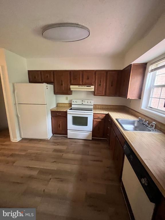 Building Photo - 12809 Cheval Ct
