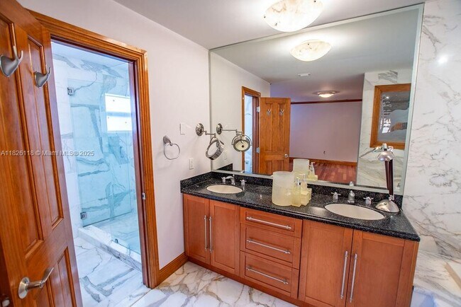 Building Photo - 1626 SW 139th Ave