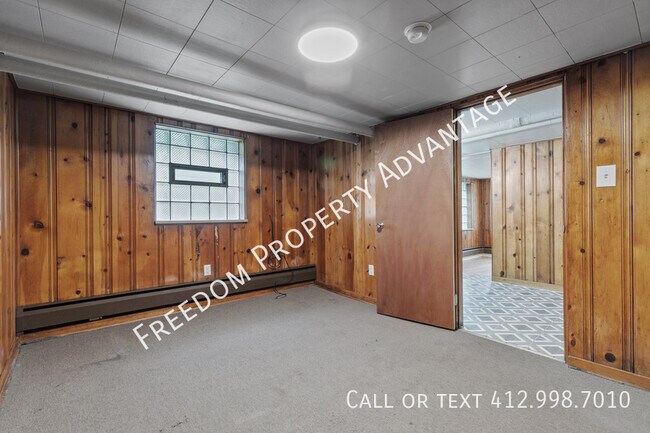 Building Photo - 122 Secane Ave