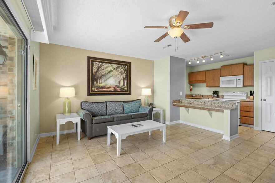 Building Photo - 203 Double Eagle Dr