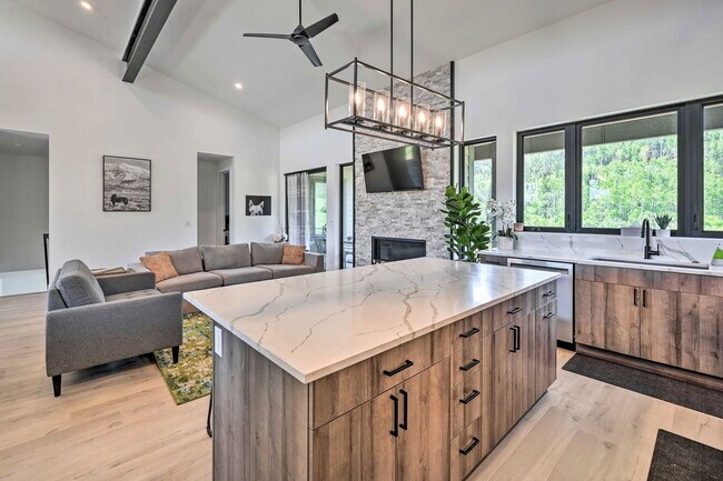 Building Photo - 30610 Boot Ct