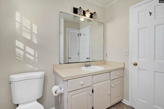 Building Photo - 1808 Lowder Dr