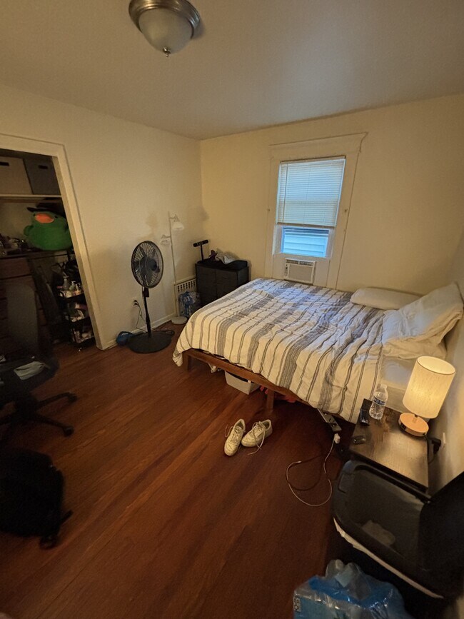 Building Photo - 61 Huntington St