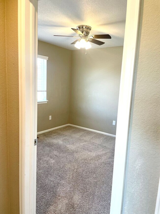 Building Photo - Home for rent in the Traditions neighborhood Aurora CO 80018