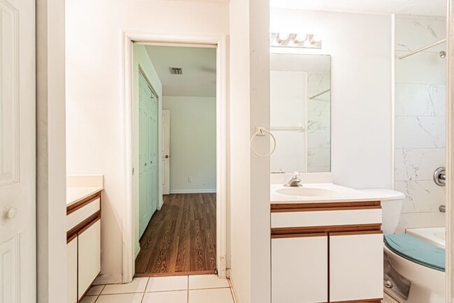 Building Photo - 5-Bed Home With Private Heated Pool & Large Yard - Pet Friendly!