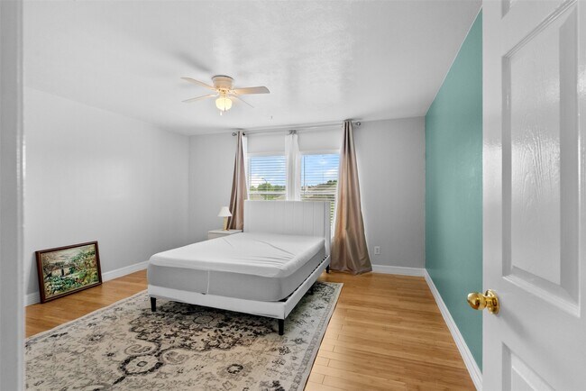 Building Photo - 3214 Brook Arbor Ln