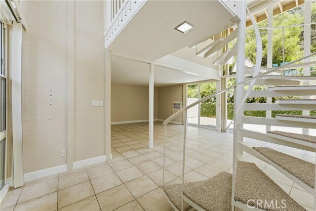 Building Photo - 4120 Del Mar Ave