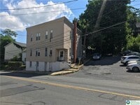 Building Photo - 809 Wyandotte St