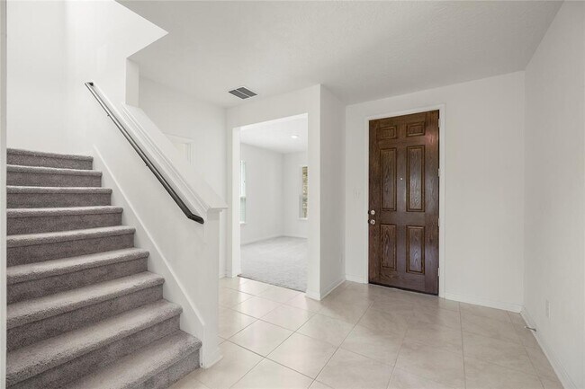 Building Photo - 10622 Hidden Arrow Ct