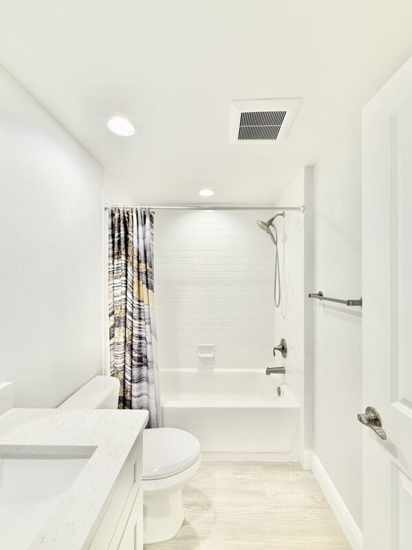 Building Photo - 960 Starkey Rd