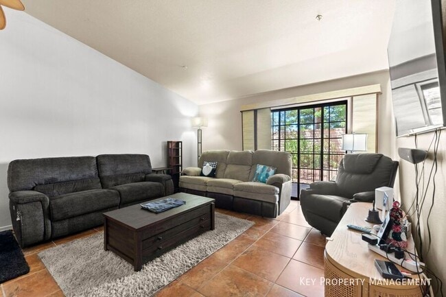 Building Photo - 2851 S Valley View Blvd