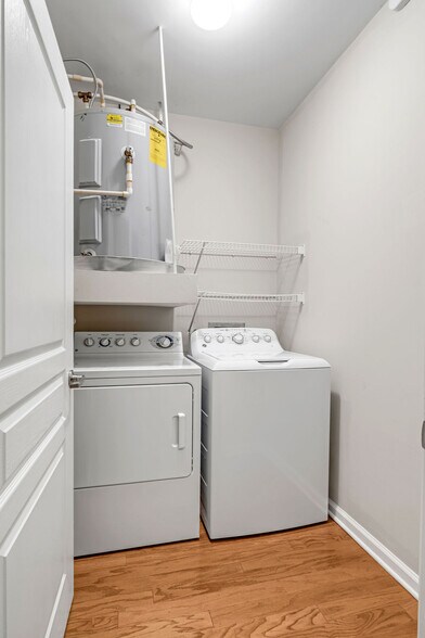Laundry Room with additional storage - 1803 Broadway
