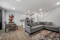 Building Photo - 898 1120 E
