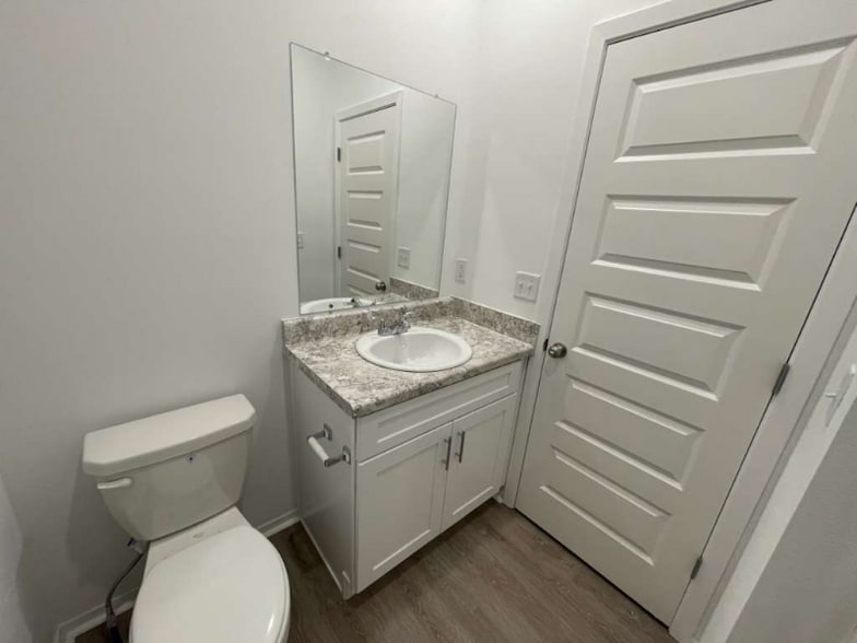 Building Photo - 6721 SW Dignity Ave