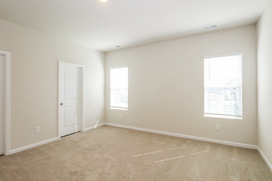 Building Photo - 1532 Corbett St