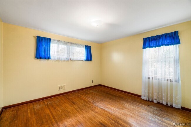 Building Photo - 6 Nokomis Pkwy