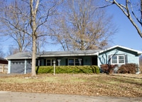 Building Photo - Perfect Balance