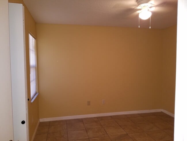Building Photo - 2/2 Plaza Ridge Condo