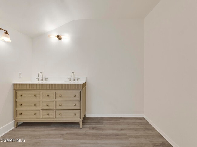 Building Photo - 3811 Lake Harbor Ln