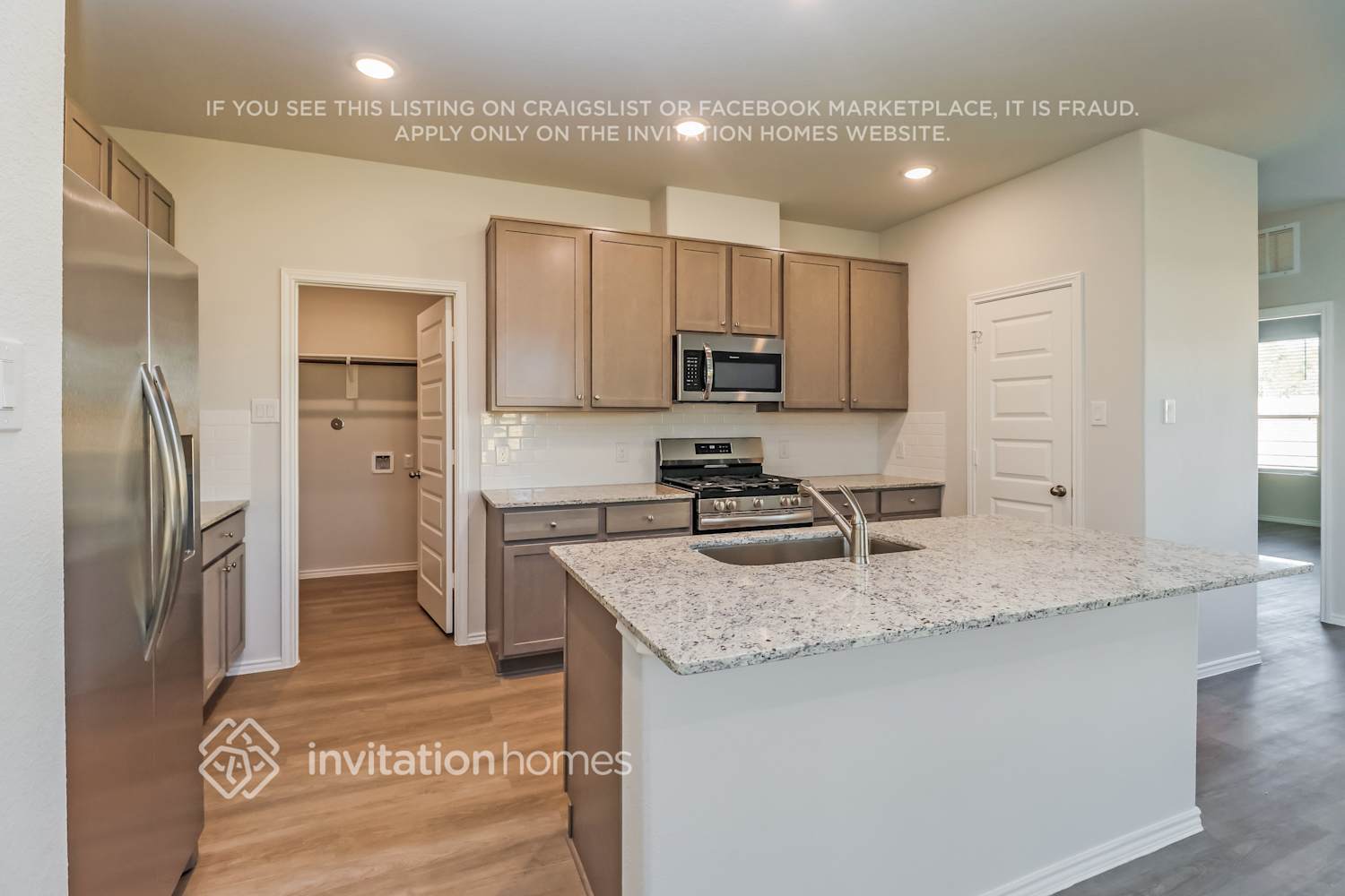 Building Photo - 25010 Aconite Ln