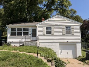Building Photo - 4010 Newport Ave
