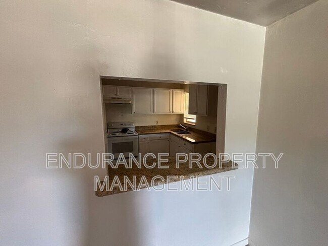 Building Photo - 1489 Silver Beach Rd