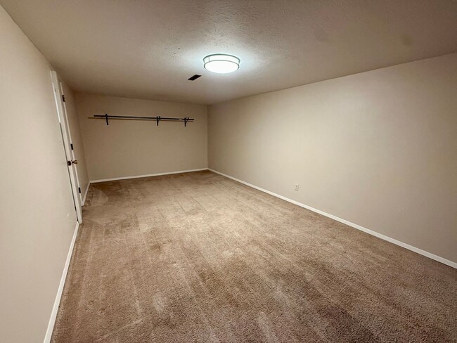 Building Photo - 104 Saranac Dr