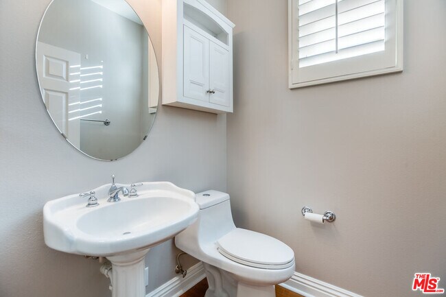 Building Photo - 24040 Dandelion Ln