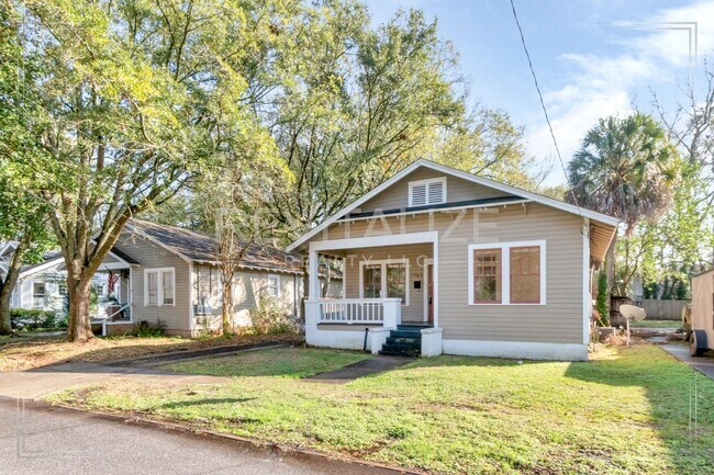 Building Photo - Charming Lower Midtown Cottage