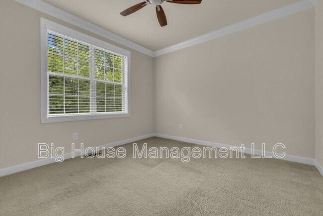 Building Photo - 3713 Chancelsors Dr