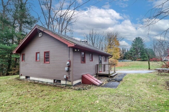 Building Photo - 381 Litchfield Rd