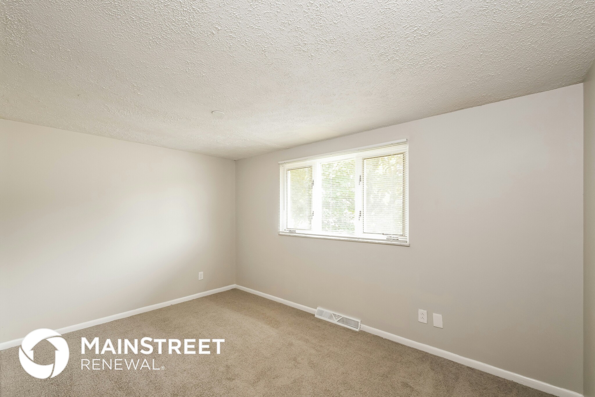 Building Photo - 9121 Shenandoah Dr