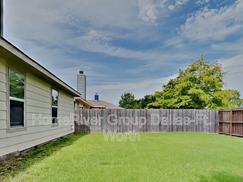 Building Photo - 9916 George Bush Dr