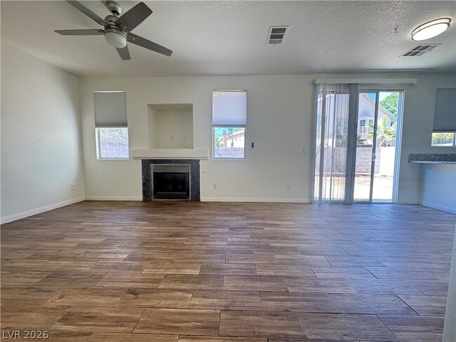 Building Photo - 1078 Country Skies Ave