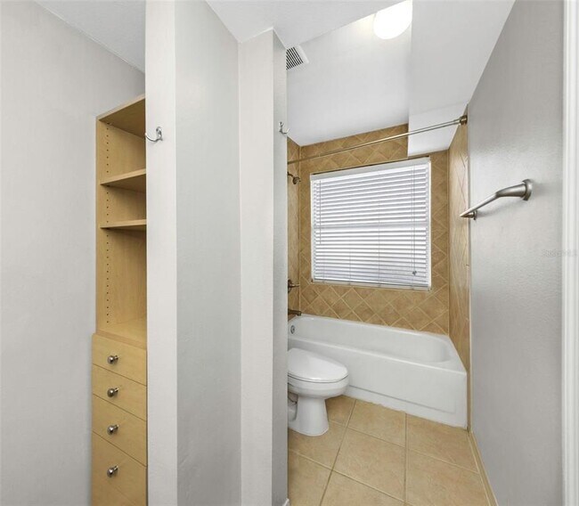 Building Photo - 2400 Feather Sound Dr