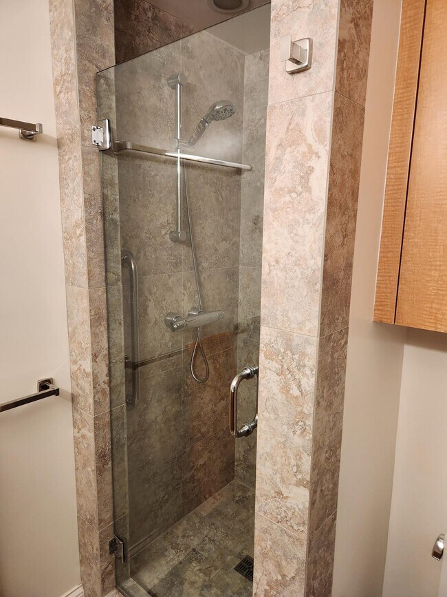 East Bathroom - 4465 Ocean Blvd