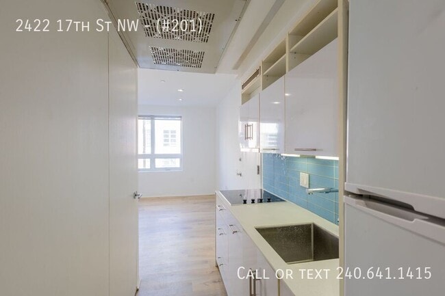 Building Photo - 2422 17th St NW