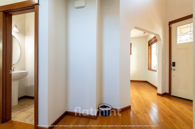 Building Photo - 4418 137th Pl SE