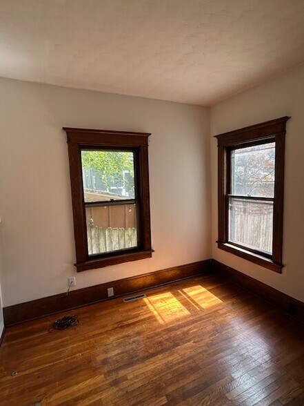 Building Photo - 373 Bryant St