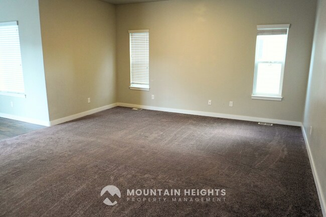 Building Photo - 862 W Cider Ct