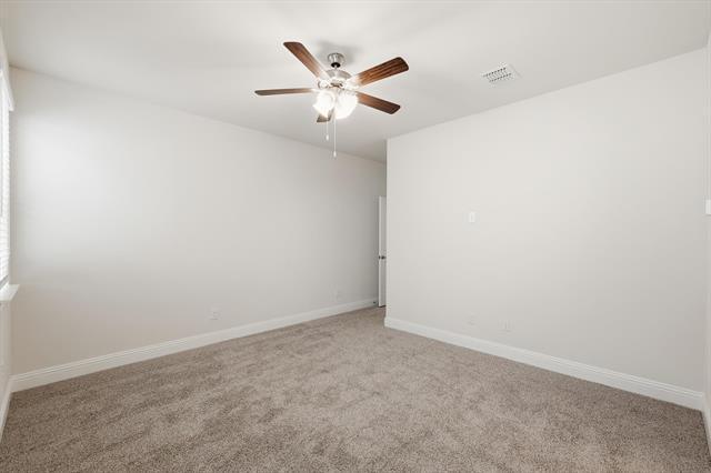 Building Photo - 1500 Lake District Dr