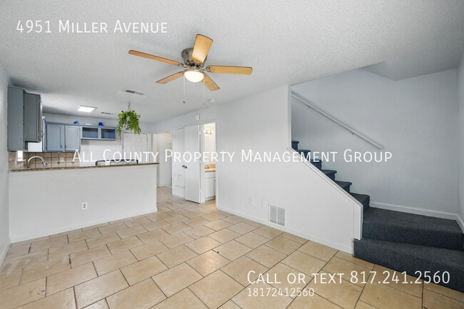 Building Photo - 4951 Miller Ave