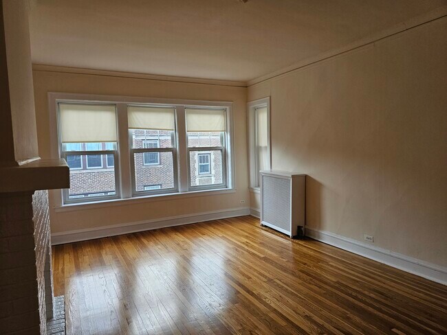 Building Photo - 2110 Sherman Ave