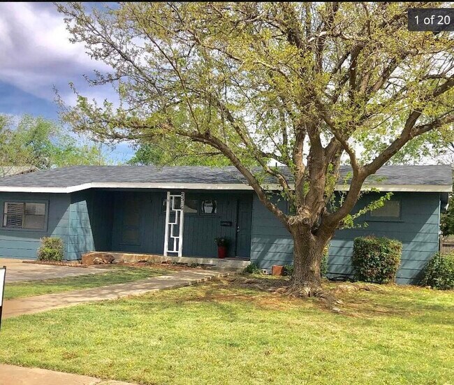 Primary Photo - 2516 44th St