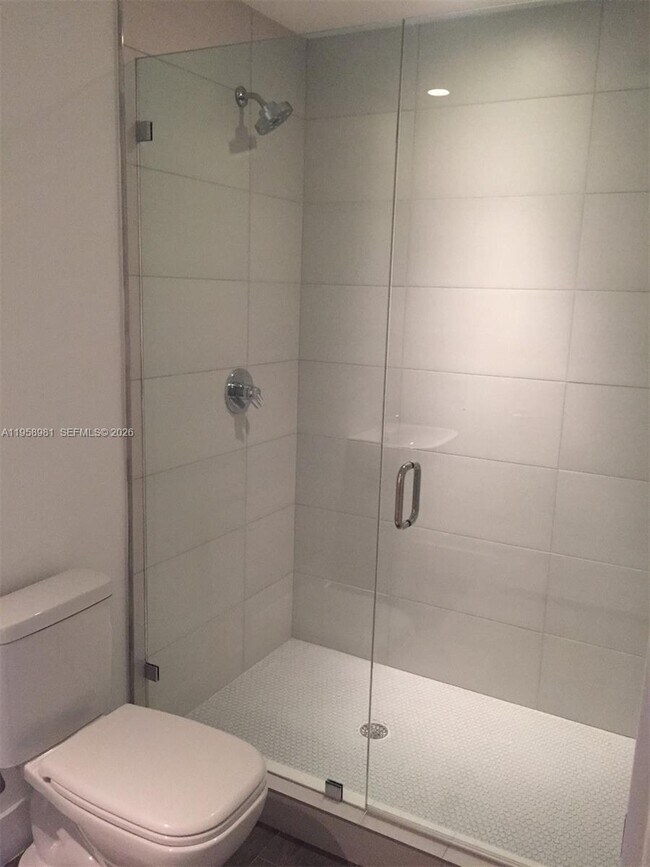 Building Photo - 2900 NE 7th Ave