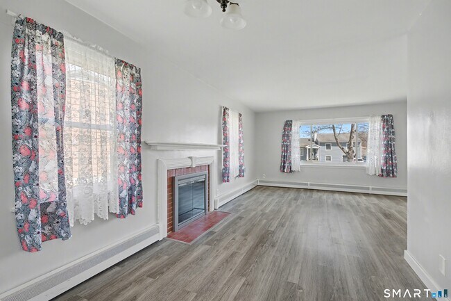 Building Photo - 41 Sunnybrook Bend