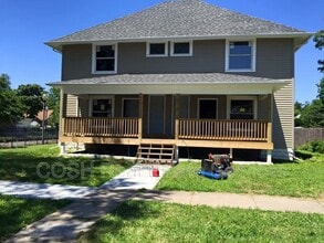 Building Photo - 1255 S Main St