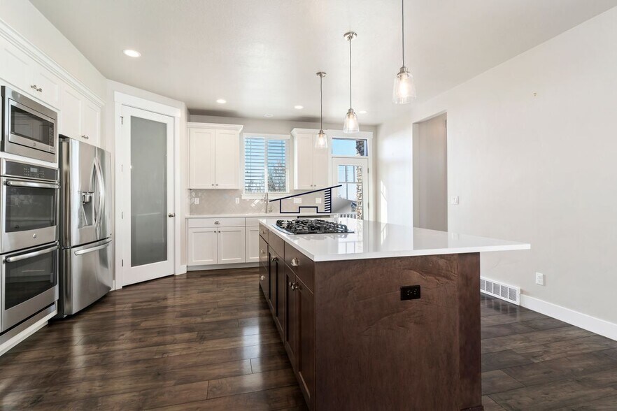 Building Photo - 369 Clark Cir