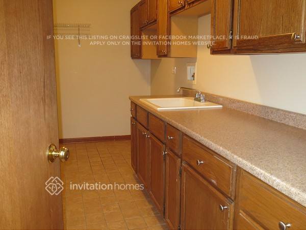 Building Photo - 153 Wedgeport Ct