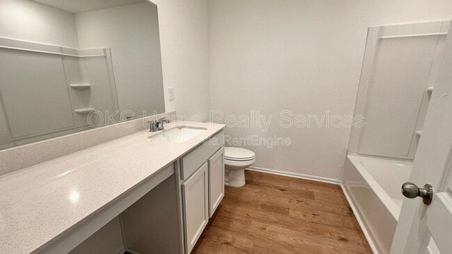 Building Photo - 16201 Harvester Dr